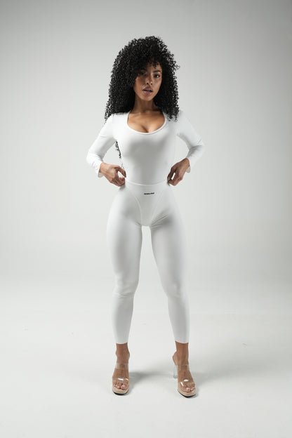 ICONIC WHITE JUMPSUIT - FULL BODY